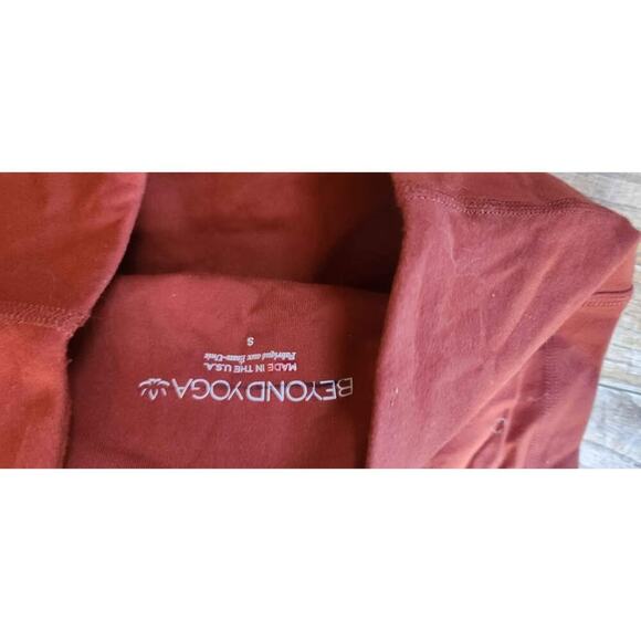 Beyond Yoga gym pants size small - Picture 5 of 5